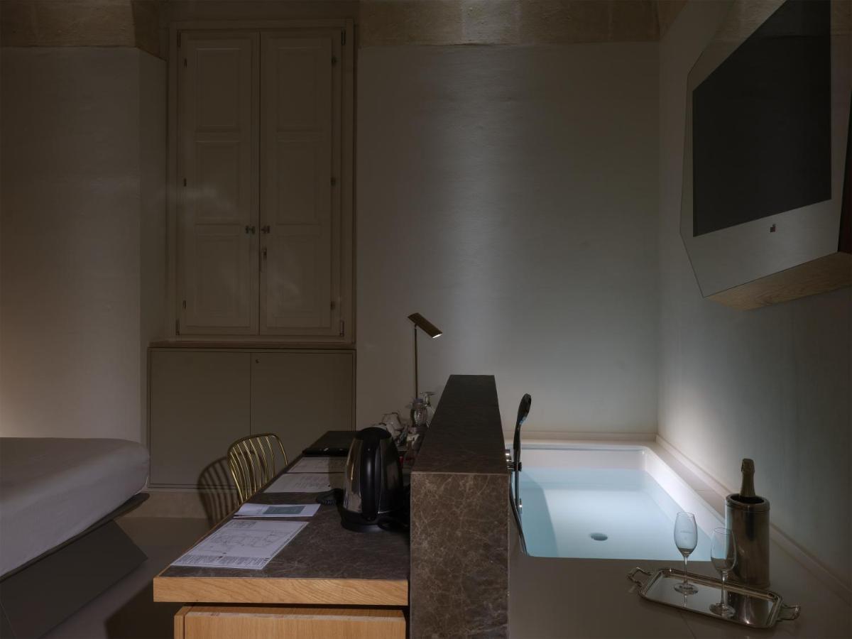 Euvodia Luxury Rooms มาเตรา ภายนอก รูปภาพ